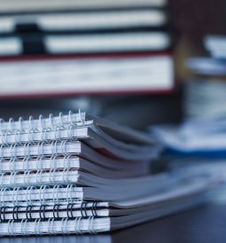 Czy warto samodzielnie prowadzić firmową księgowość?